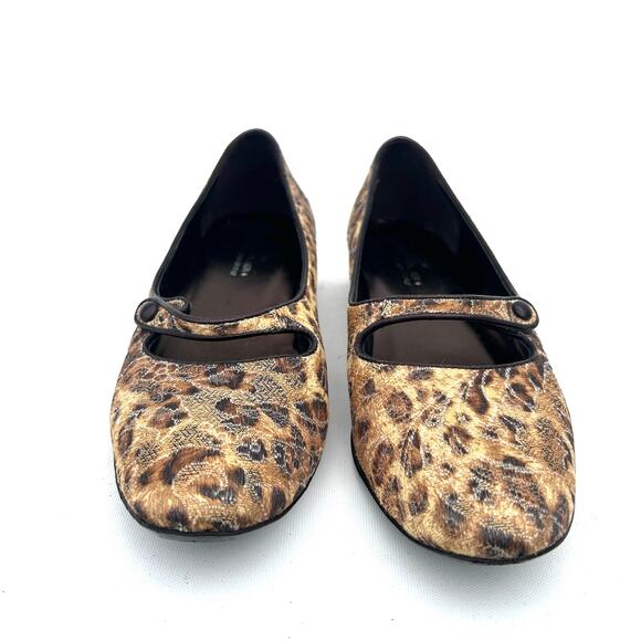 Donald J Pliner Henna Leopard Print Tapestry Mary Jane Ballet Flats Size 9.5 - Picture 3 of 9